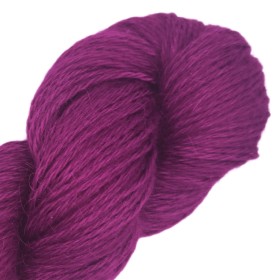 Magenta Violet – Baby Llama & Silk – 50 g / 219 yd.